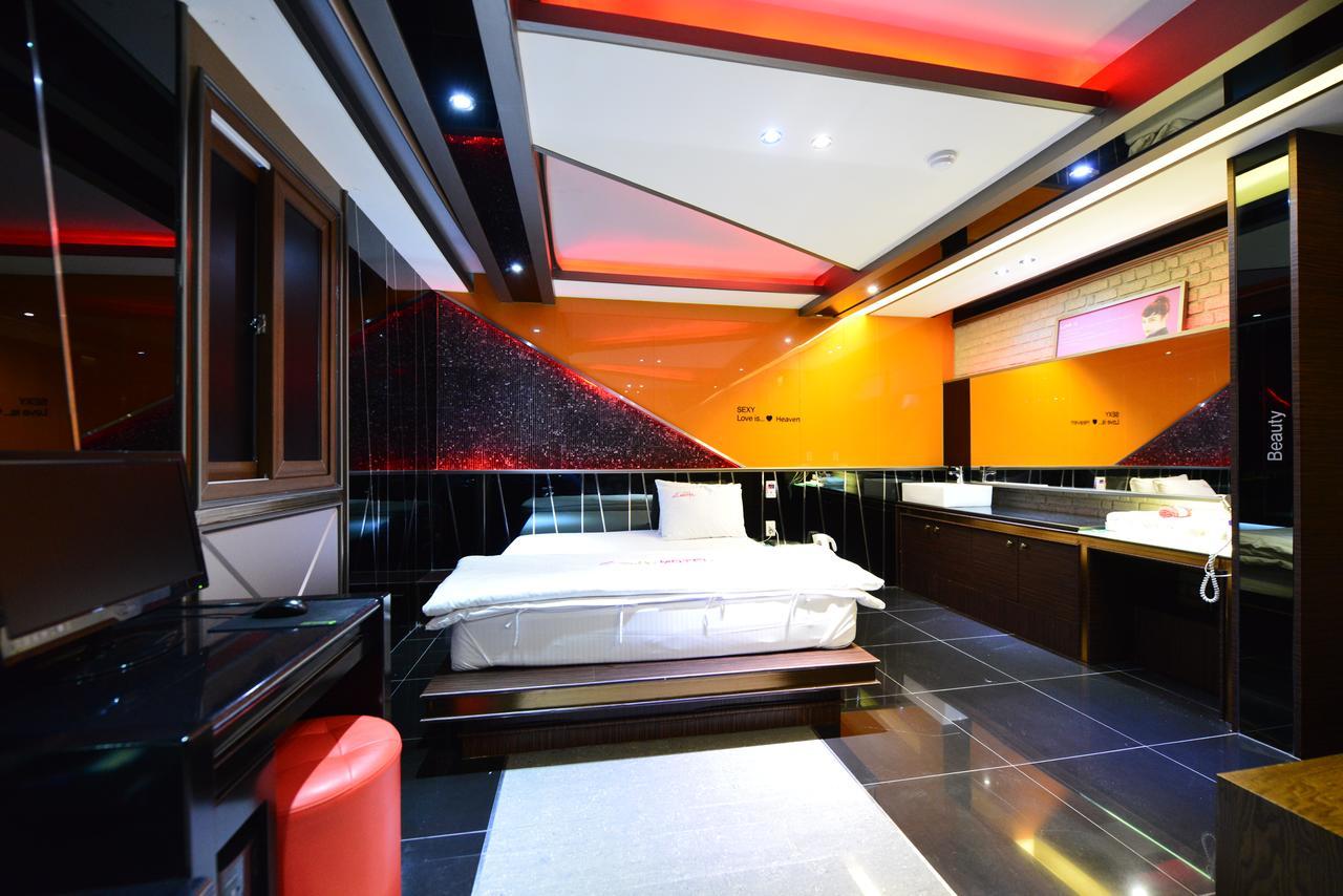 Daegu Piano Motel Esterno foto