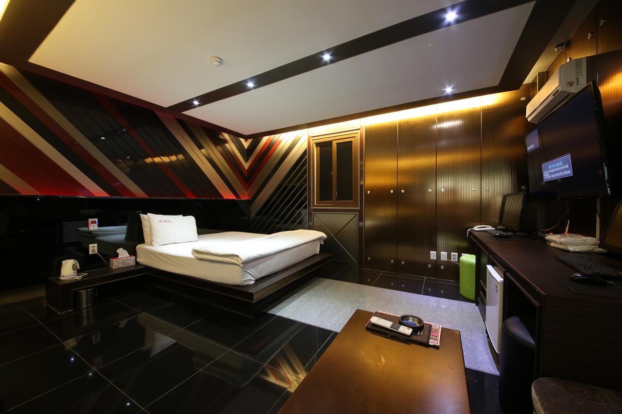 Daegu Piano Motel Esterno foto