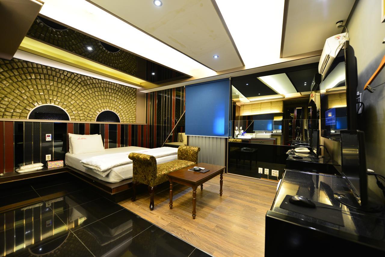 Daegu Piano Motel Esterno foto